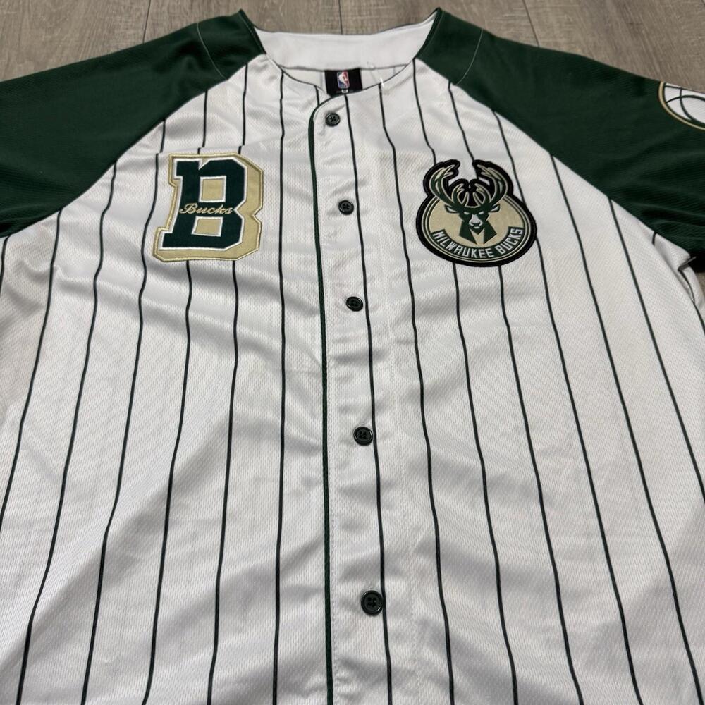 NBA Milwaukee Bucks White Green Baseball Style Jersey NWT Size M Men - Picture 2 of 8